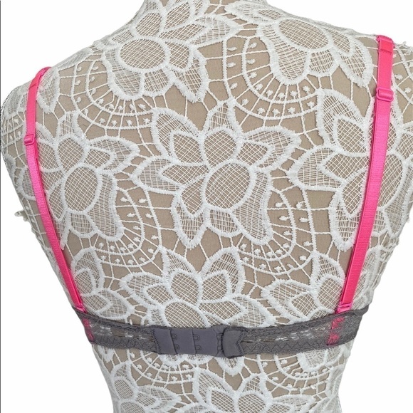 Victoria’s Secret Sexy little things... 32C Lace - Picture 5 of 8